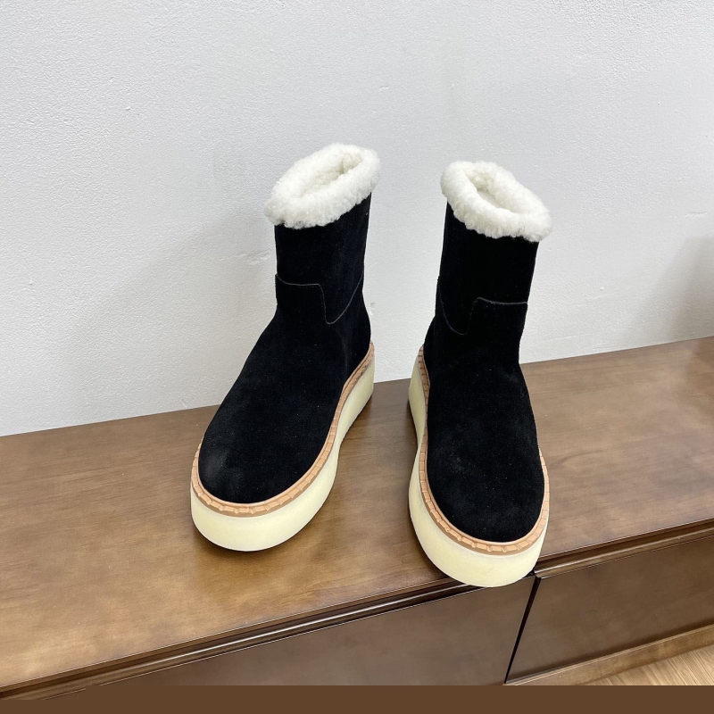 Pra*a boots